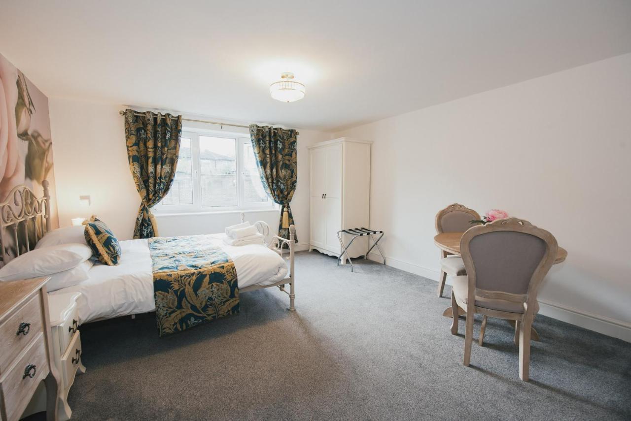 Apartment River Court By Payman Club