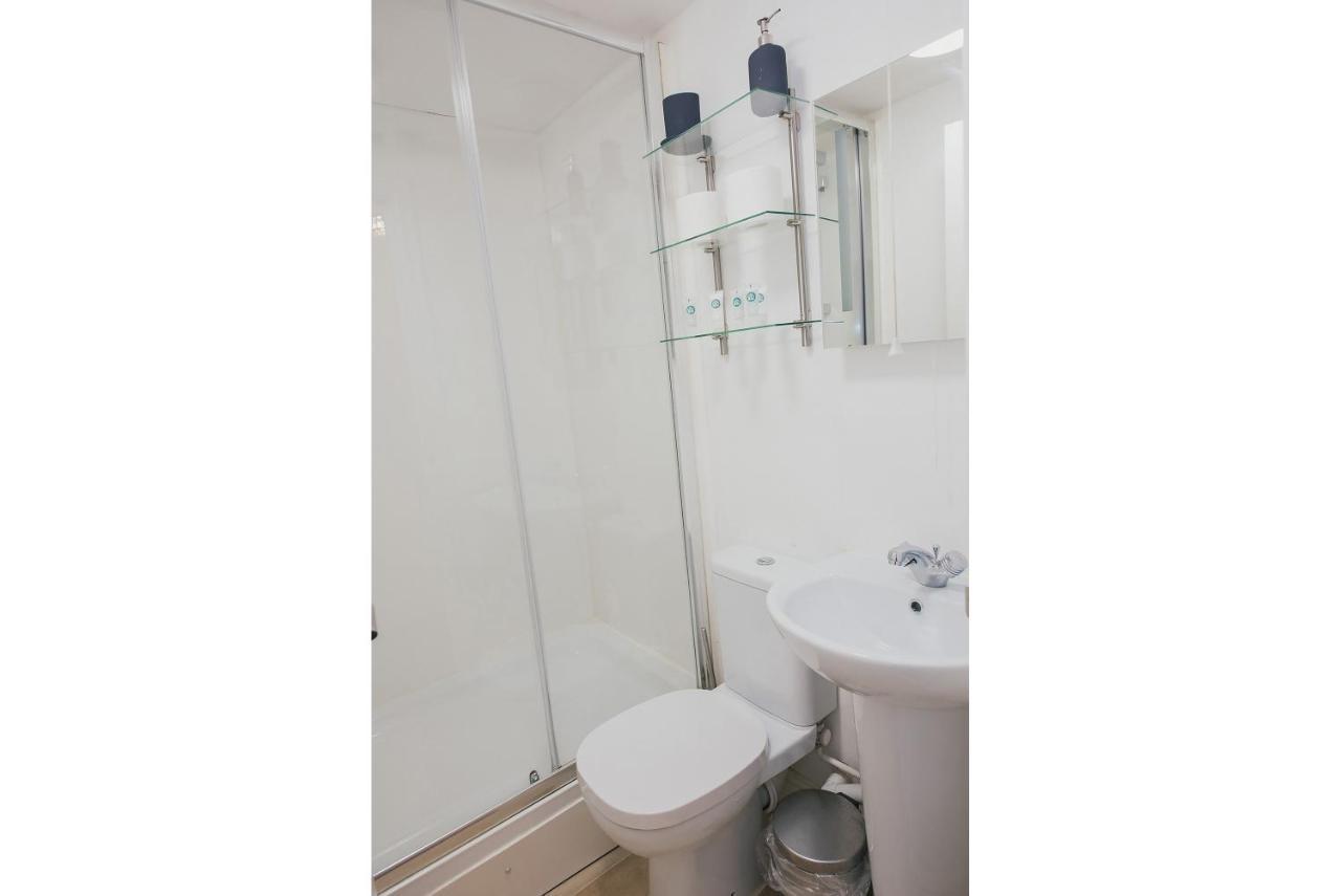 River Court By Payman Club * Cambridge (Cambridgeshire)