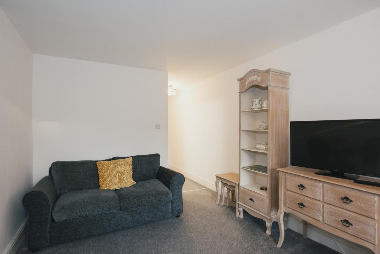 River Court By Payman Club Apartment *